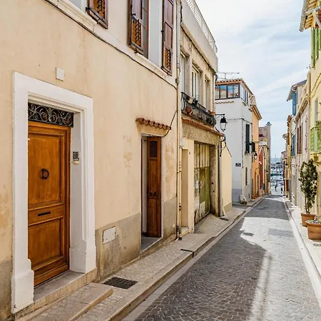 Petit Nid Par Dodo-a-cassis * Cassis